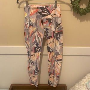 Calvin Klein Multi-Print Performance Leggings - XS